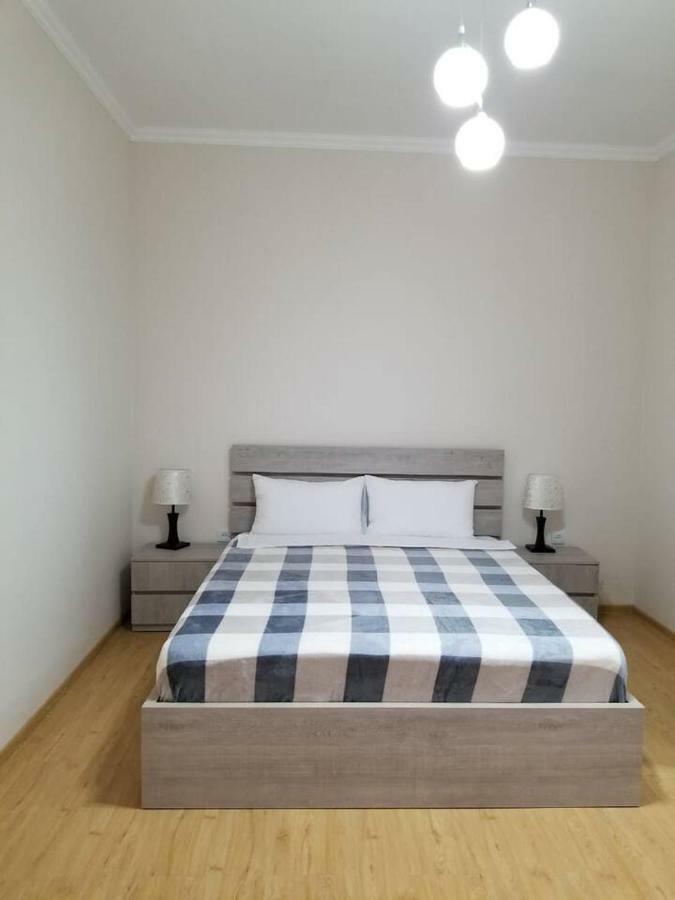 Апартаменты Марго Tbilisi Esterno foto